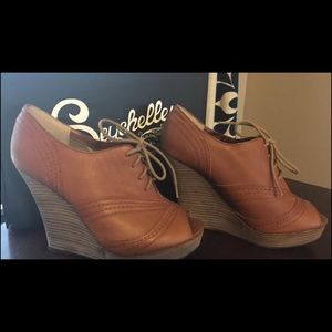 Oxford peep toe wedges